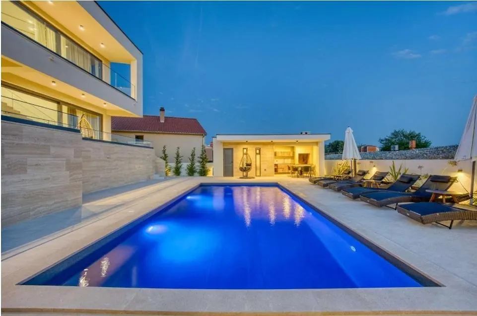 Villa Niksun Bibinje 0*,