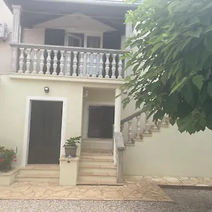  Apartament 1